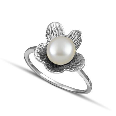 Silver flower ring with pearl