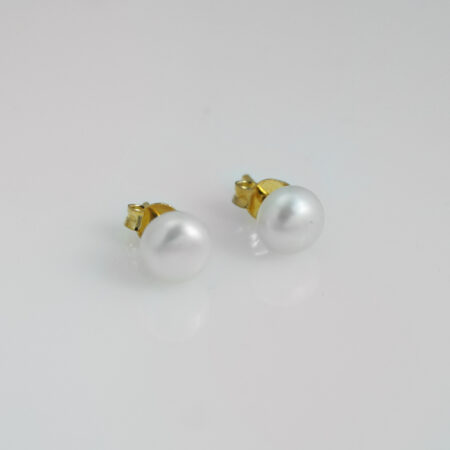 Sterling silver earrings with pearl
