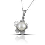 Sterling silver Flower pendant  with pearl - Image 3