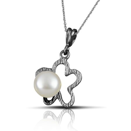 Sterling silver Flower pendant with pearl