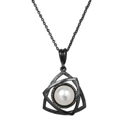 Sterling silver pendant with pearl