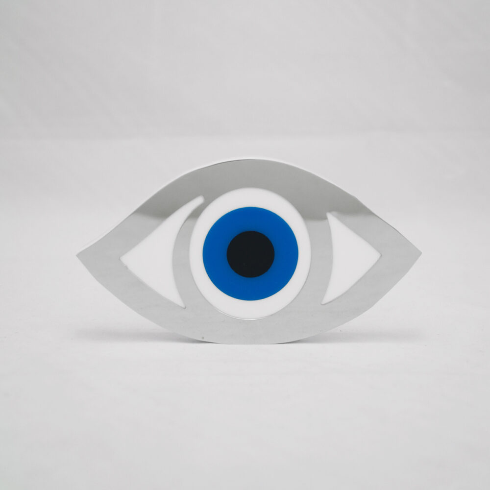 Plexiglass eye
