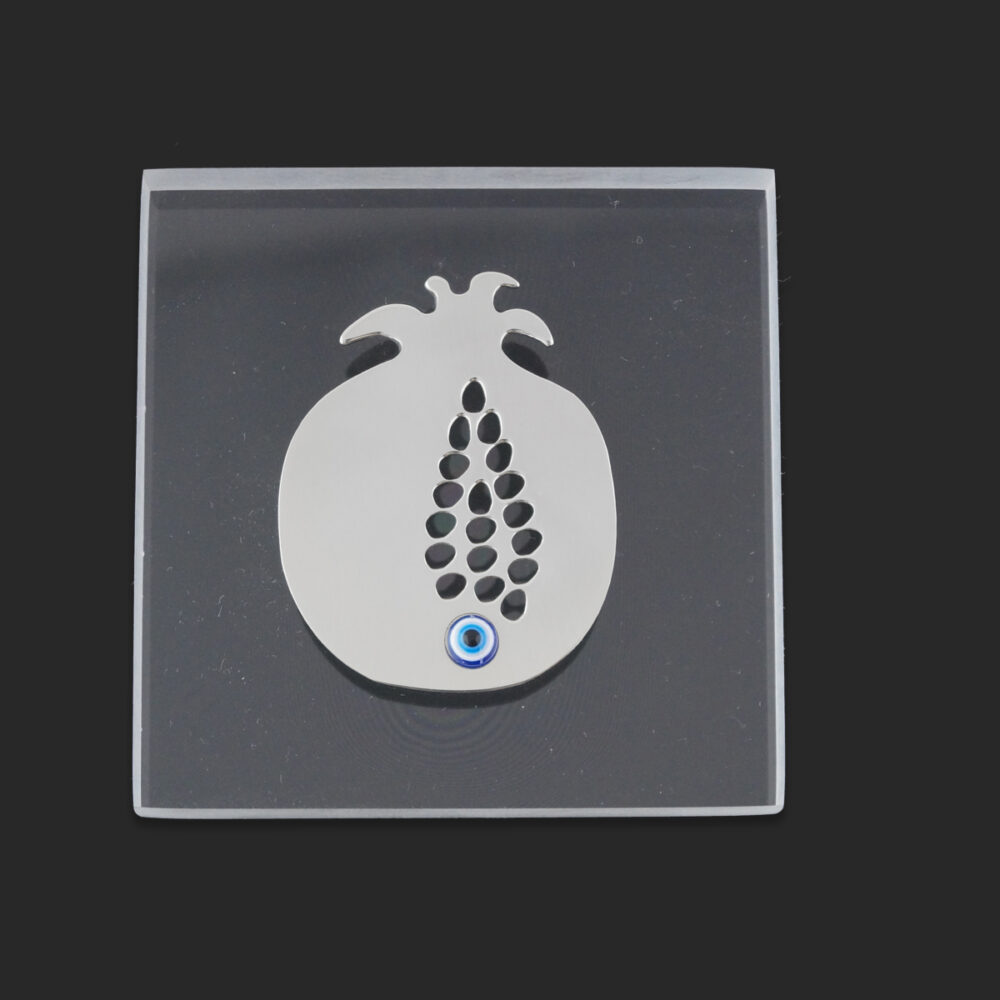 Plexiglass with pomegranate