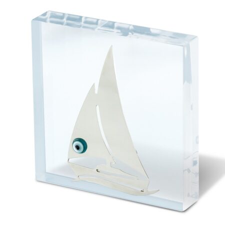 Decorative plexiglass with sailboat