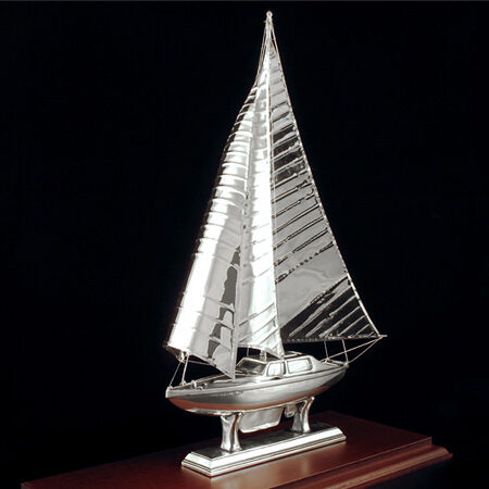 Sailing boat