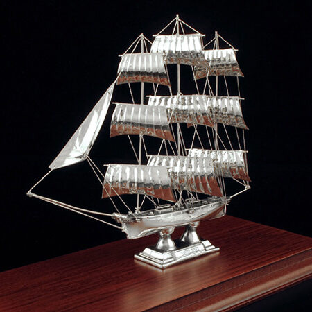 Silver Ship "Cutty Sark"